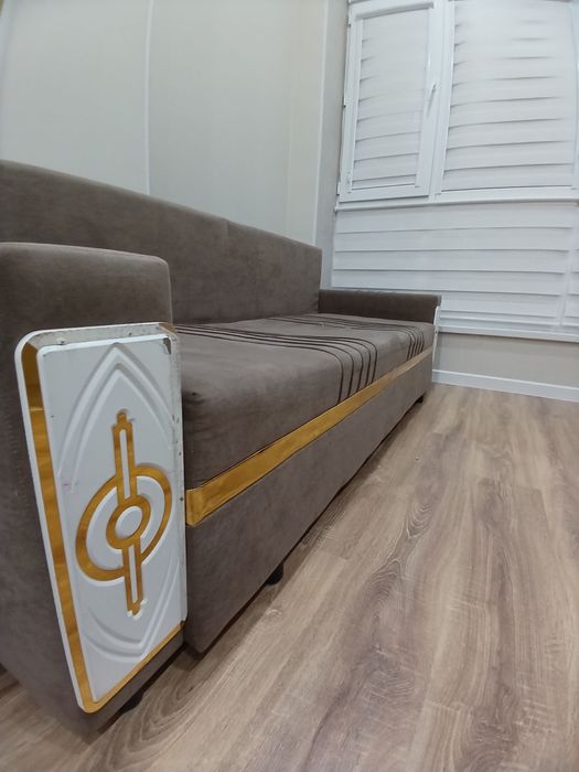 Қолданылған диван сатамын/ Продаю Б/У диван раскладной