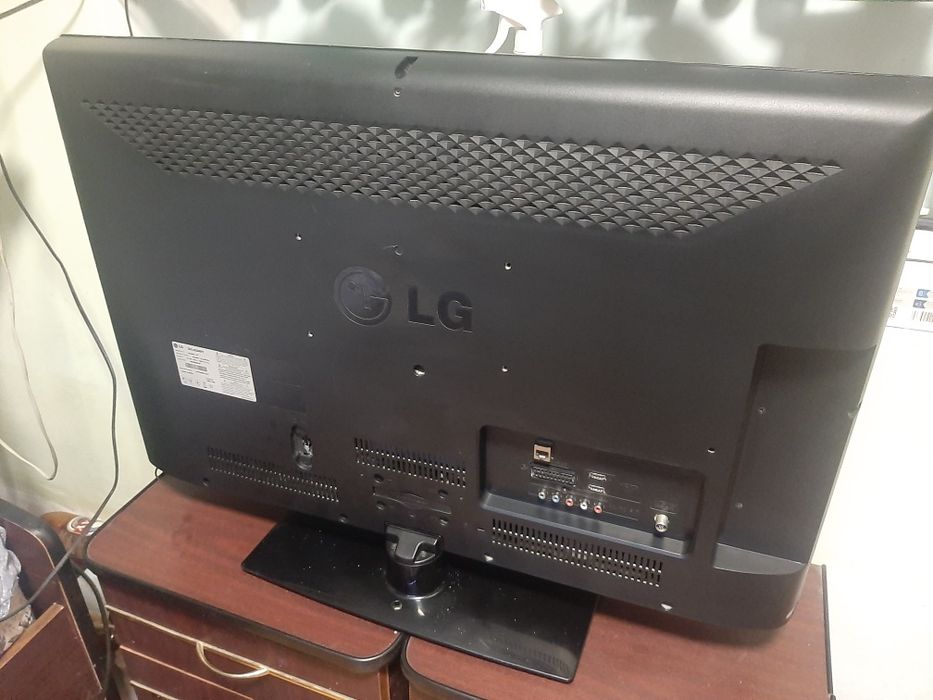 Телевизор 32" LG