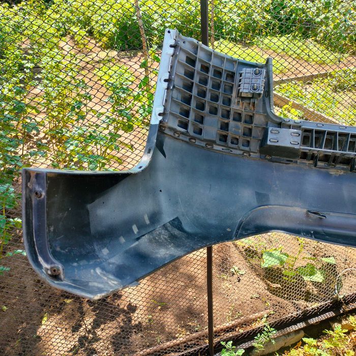 Продам задний бампер А6 С5