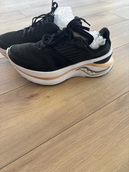 Маратонки Saucony