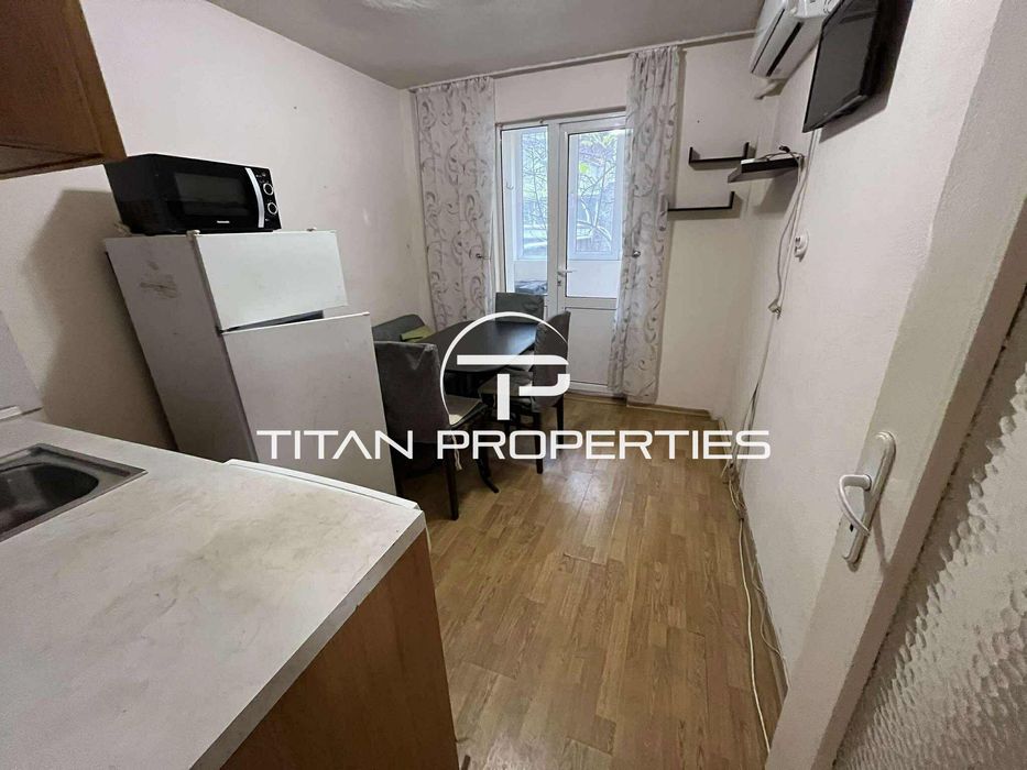 Дава се под наем Двустаен апартамент в Варна, Лятно кино Тракия - 48 кв.м за 320.79 € - Снимка #2