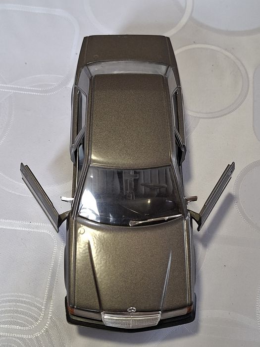 Колекционерски Мерцедес 190Е