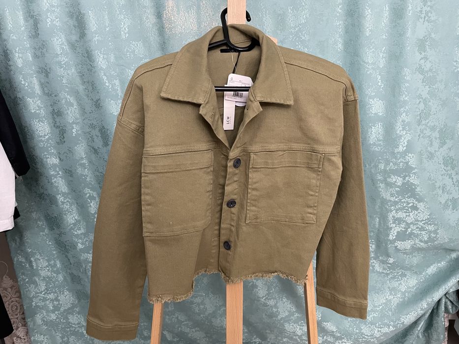 Продам новую рубашку, джинсовка, куртка