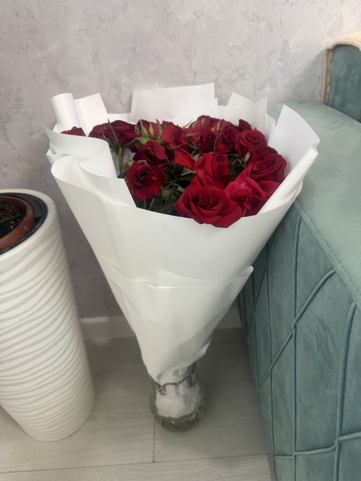Продам срочно цветы 10000