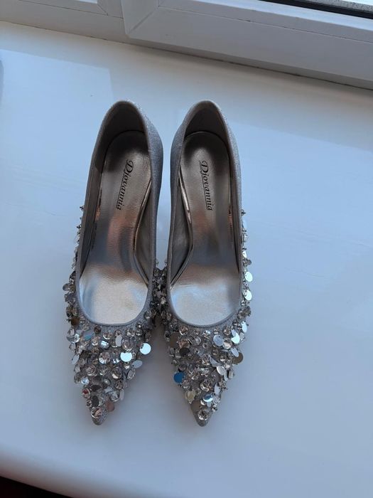 Продам туфли женские