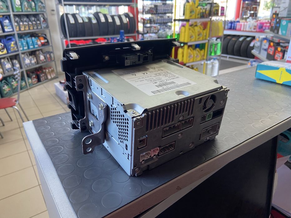 Продавам оригинална медия от HONDA CR-V