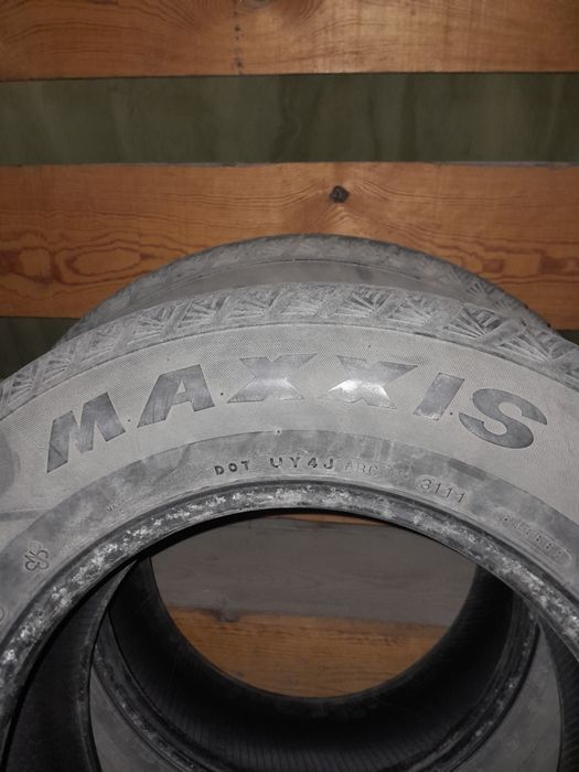 Резины 215×70×16  по 7000  теңге