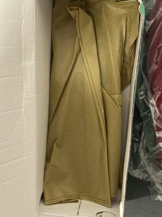 Tenisi femei Sara marimea 40 , cutie si saculet , fabricat in Ro