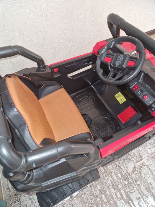 Детская машинка для мальчика