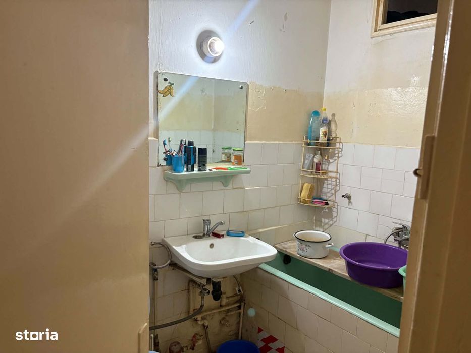 Apartament de 2 camere zona TRACTORUL,str Oltet,