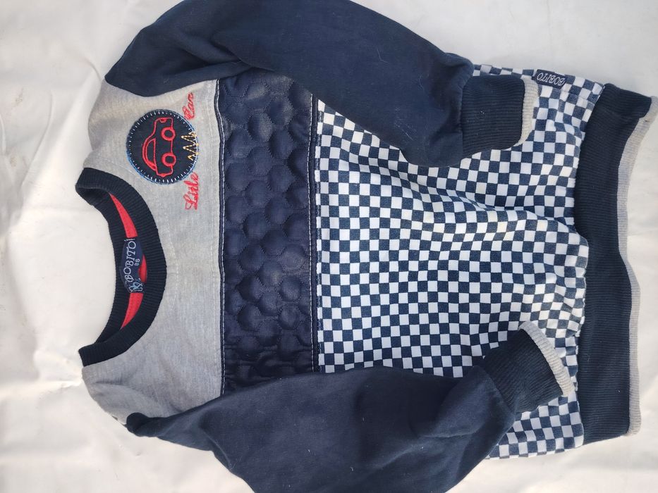 На мальчика свитера