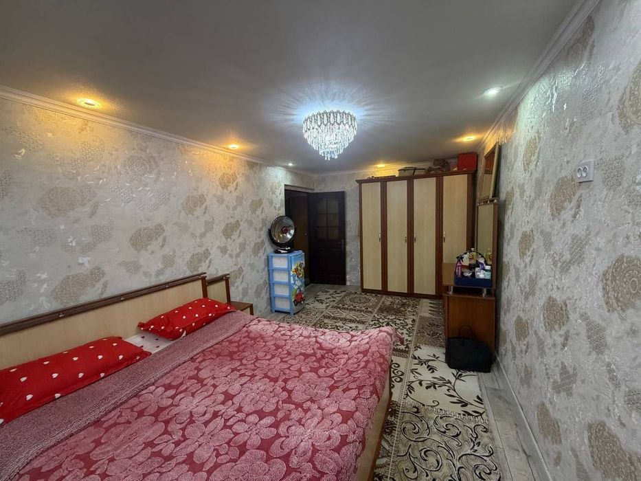 Сдается 1 ком кв в Чирчике 3 мкн 4 этаж не долеко от дороги