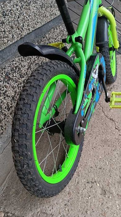 Детско колело с помощни колела