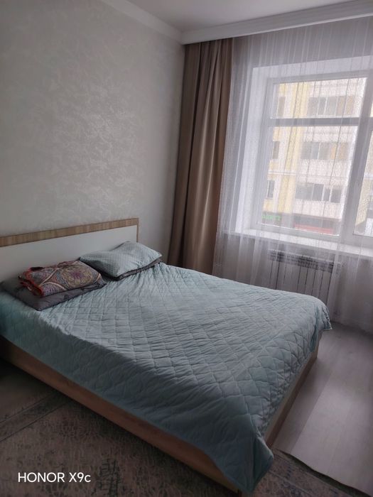 Продам спальный гарнитур