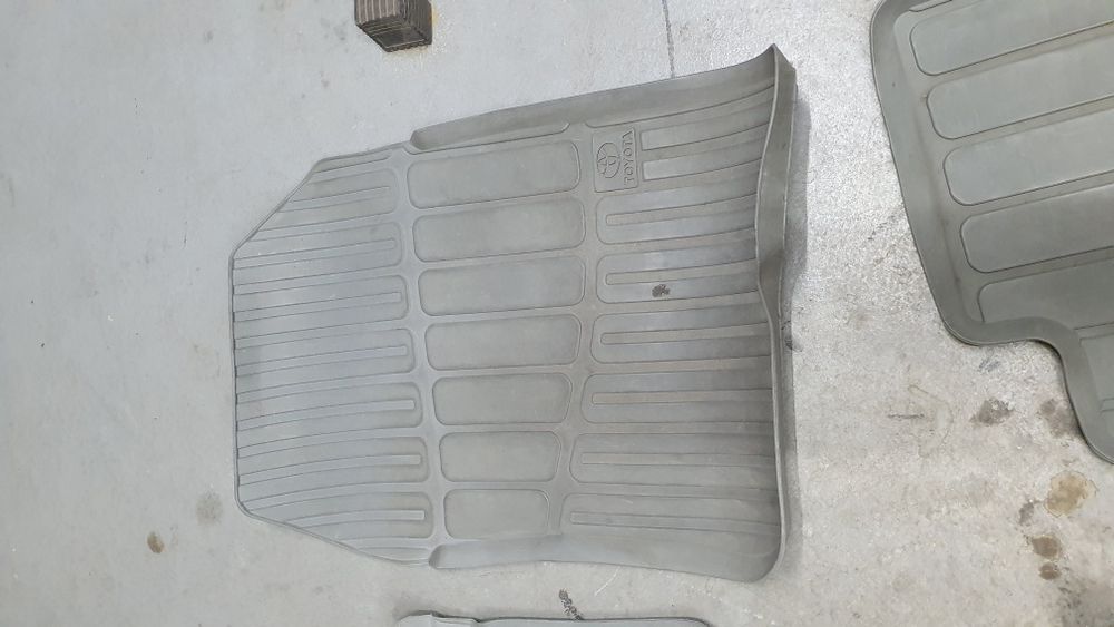 Продам полики на прадо