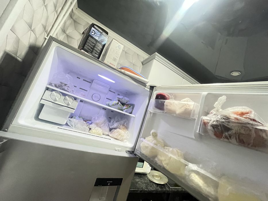 Срочно продам Холодильник Самсунг.