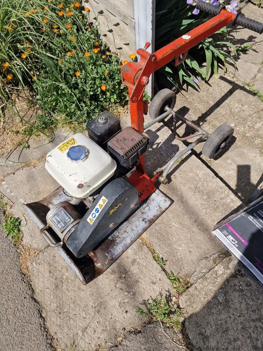 Talpa  Compactoare vibratoare