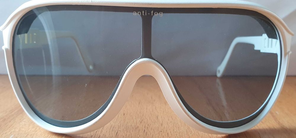 Нови Панорамни слънчеви очила UVEX SNOSUN - Бели