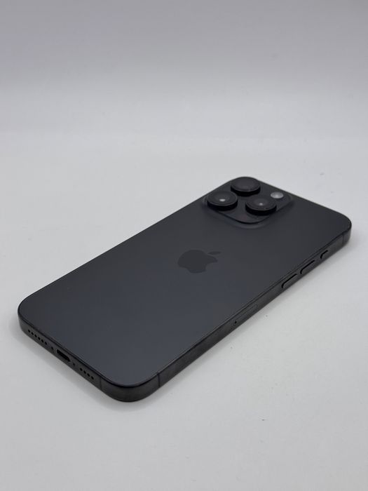 Magazin vinde iphone 15 pro max 256gb 91% garantie