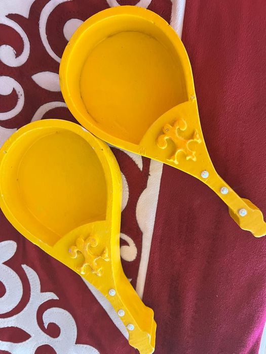 Тойтабаққа домбыра гипстен