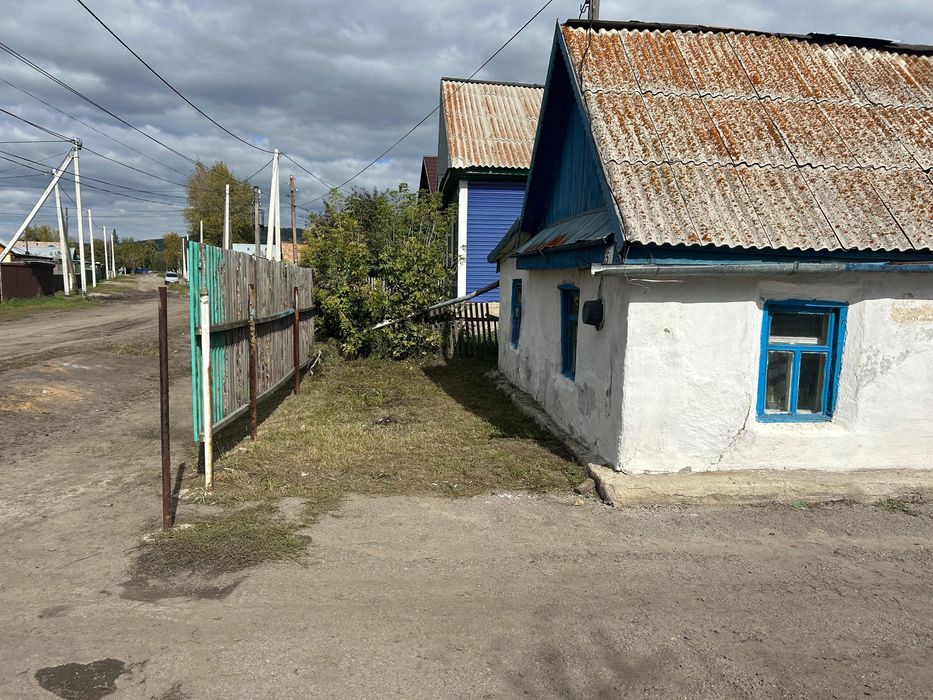 Продам дом с большой территорией