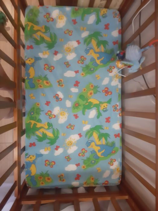 Детская кроватка