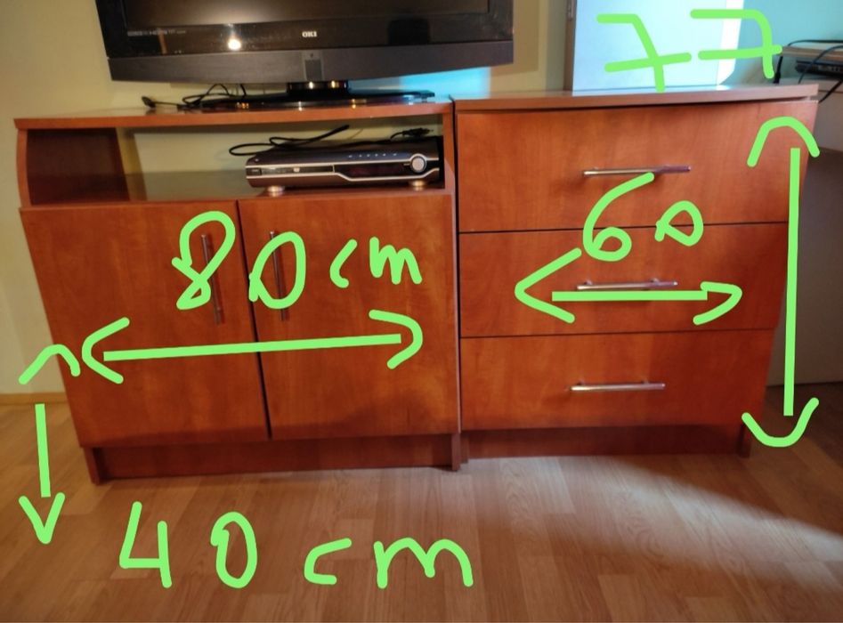 Vand 2 comode urgent