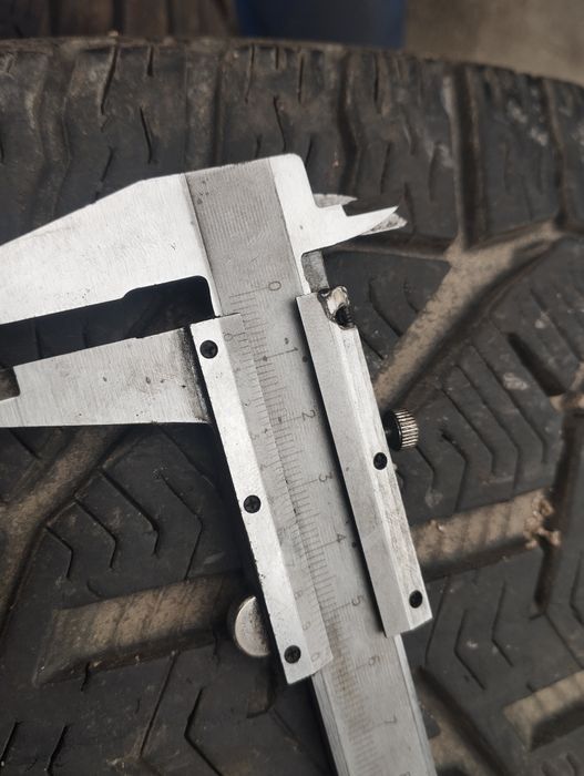 Зимни гуми 245/40/18