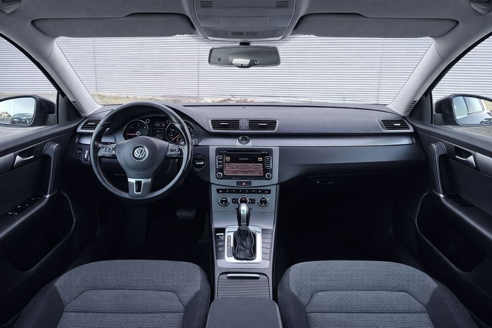 Vand Volkswagen Passat B7 inmatriculata RO 2.0TDI LED automata urgent negociabil