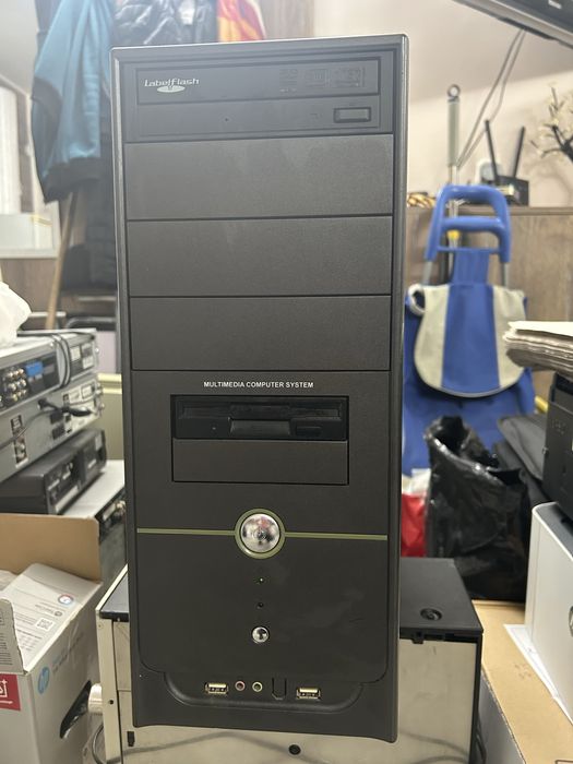 Домашен компютър за части