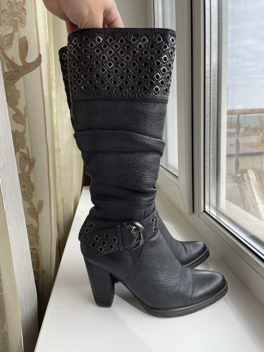 Женские сапоги Poliui