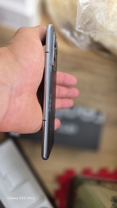 Продавам телефон Realme gt 2pro 12gb