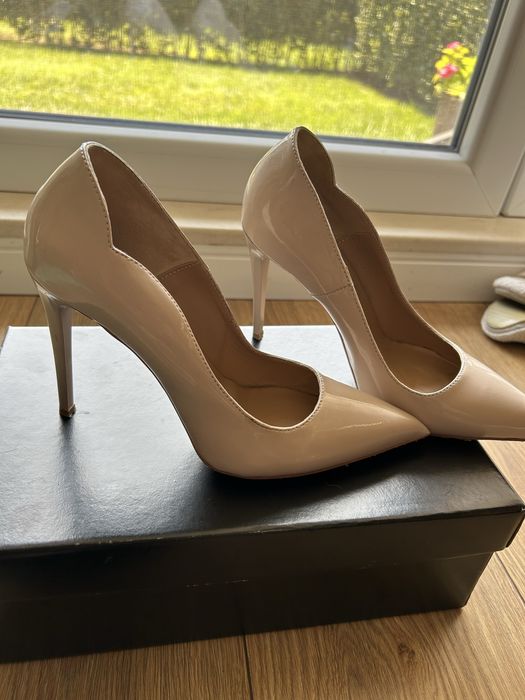 2 чифта обувки на ток за 25€