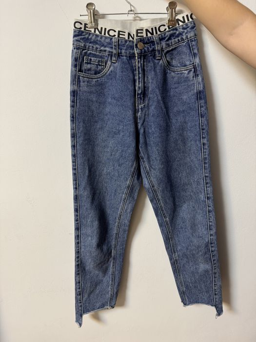 Джинсы женские бренда EARLY MO