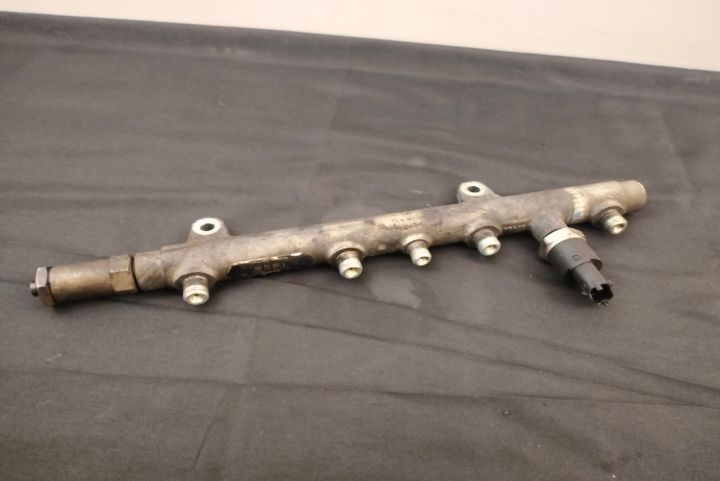 Rampa injectoare 1.9DCI 0445214024 Renault Megane a 2-a generatie