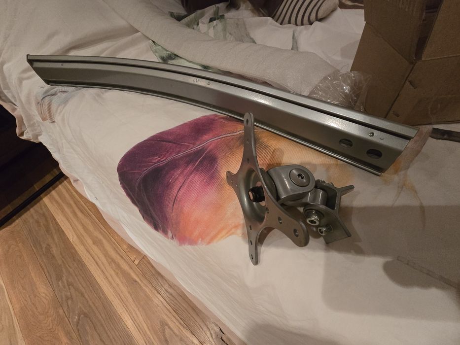 Стойка за 6 момитора