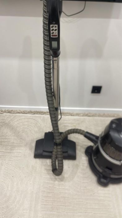 Продам моющий пылесос