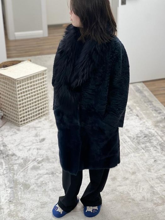 Продам шубу Yves Salomon