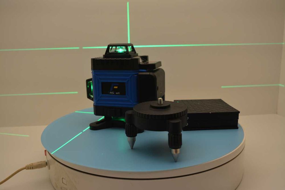 Clearance CONTINE doua acumulatori  New Nivela raza laser Green 4D profesionala 16 linii kit complet  Superoferta Nivelă unda kkamoon 4D 16 linii fasc