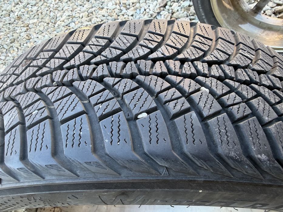 jante originale KIA pe 17 cu cauciuri Noi