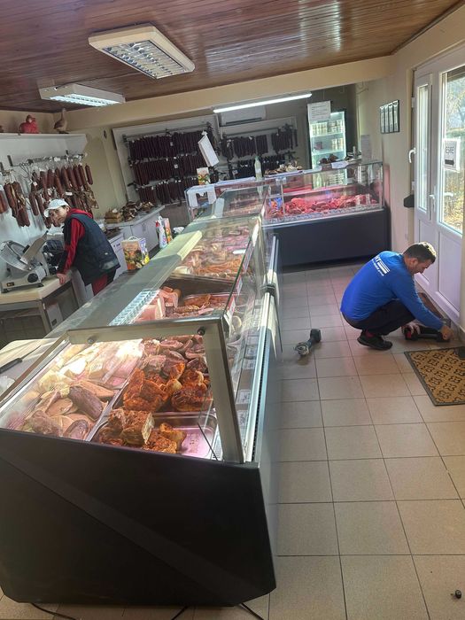 Vitrina orizontala / Mezeluri / Carne / FDI 260 cm - 90 CM expunere