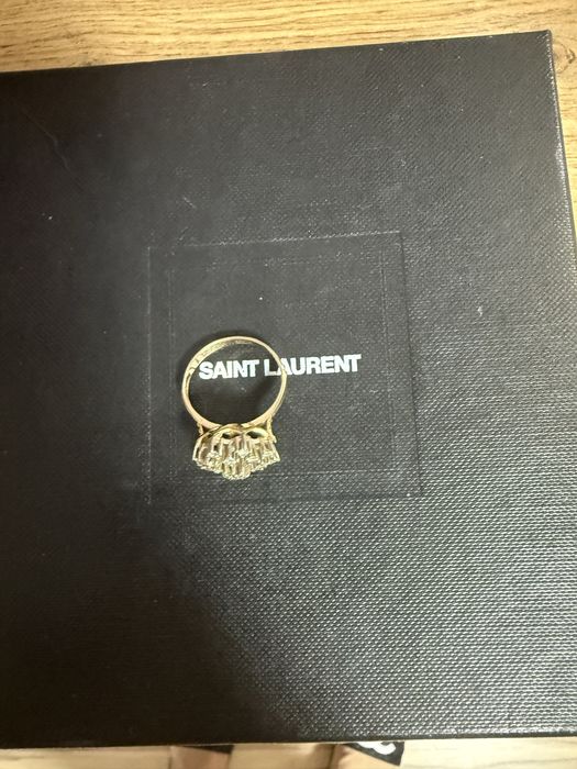 Кольцо с бриллиантом Москва