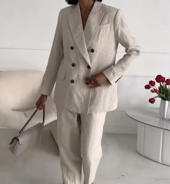 Костюм изо льна