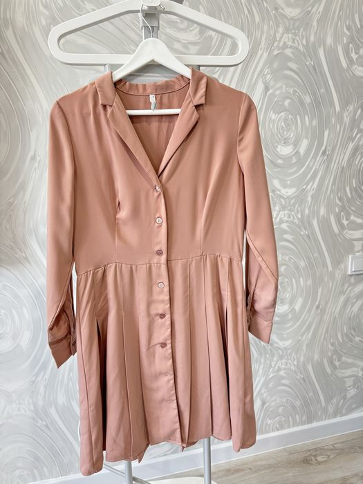 Продам платье Befree