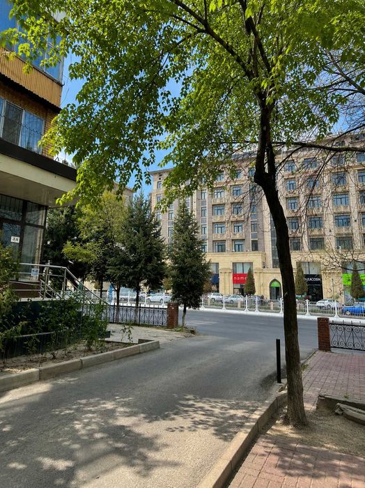 3-кварталда Новза метро 1та қизга кв-ра 2 киз булиб турилади безмаклер