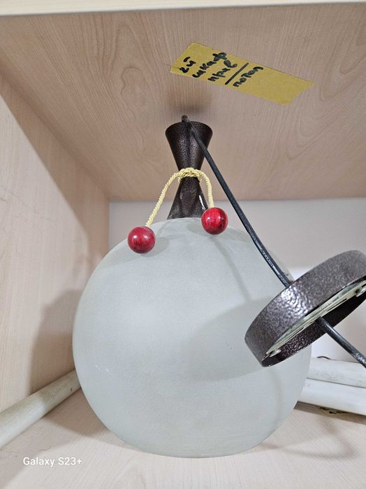 Продаются люстры