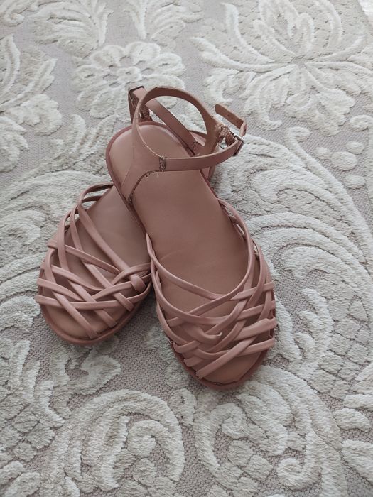 Лот обувки за момичета