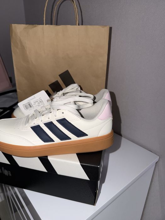 Оригинальные кроссовки Adidas