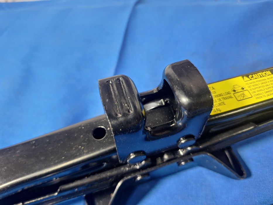 CRIC Auto - OEM Toyota Corolla - Avensis - Prius - NOU