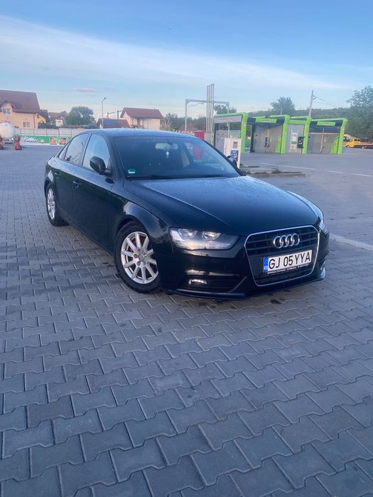 Audi A4 Vând Audi A4 b8.5 2.0 tdi automata 2013